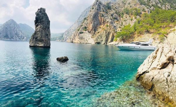 Porto Genoese & Secret Bays Yacht Tour — Escape the Crowds